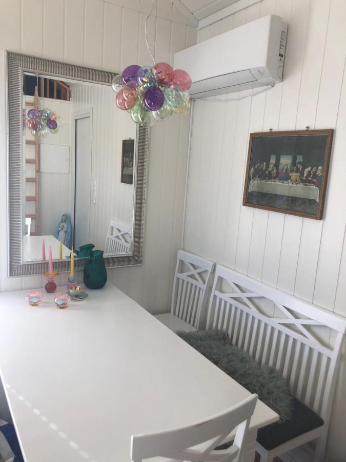 Lyseren Waterfront Cabin Omberg Экстерьер фото