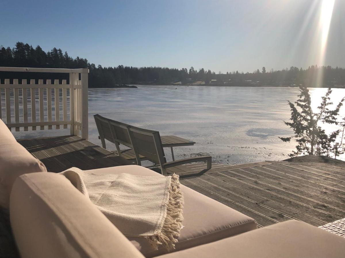 Lyseren Waterfront Cabin Omberg Экстерьер фото