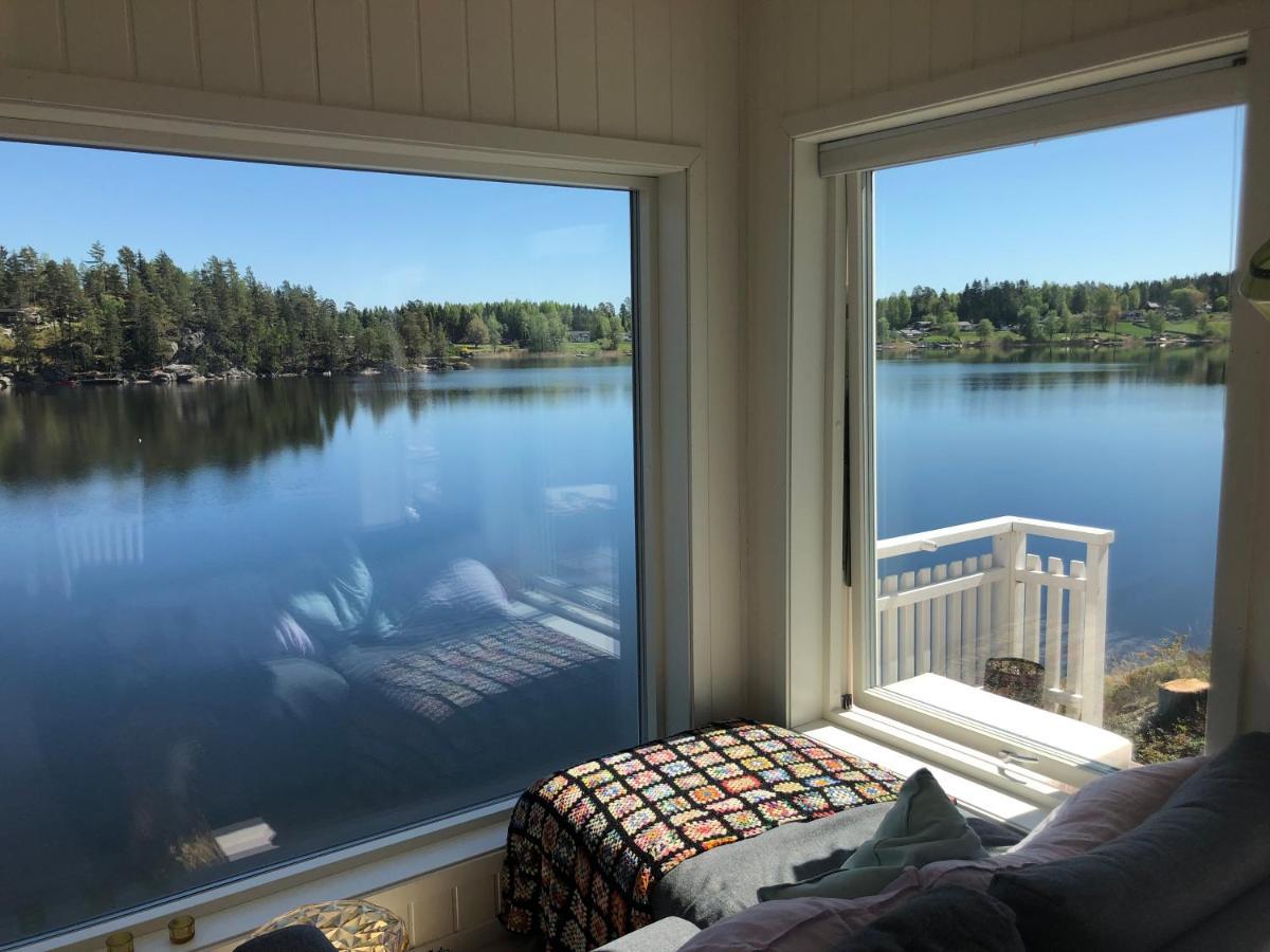 Lyseren Waterfront Cabin Omberg Экстерьер фото